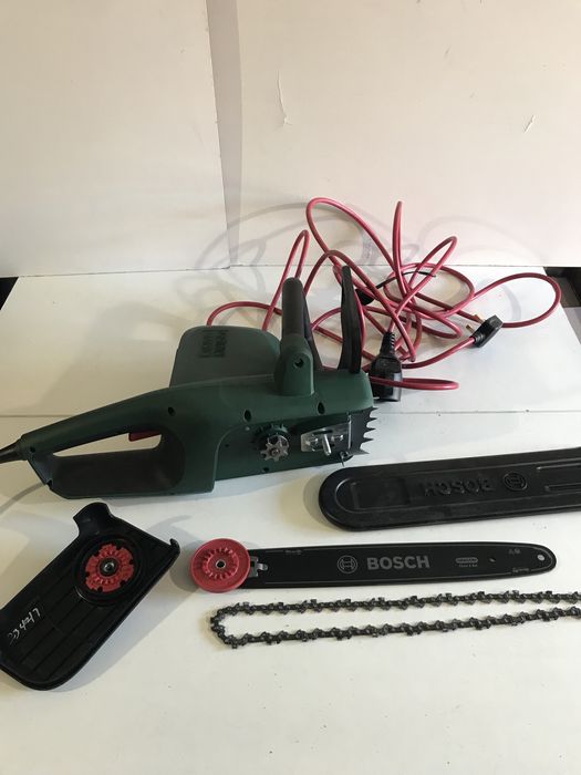 Ланцюгова електропила Bosch Universal Chain 35 з Аглії