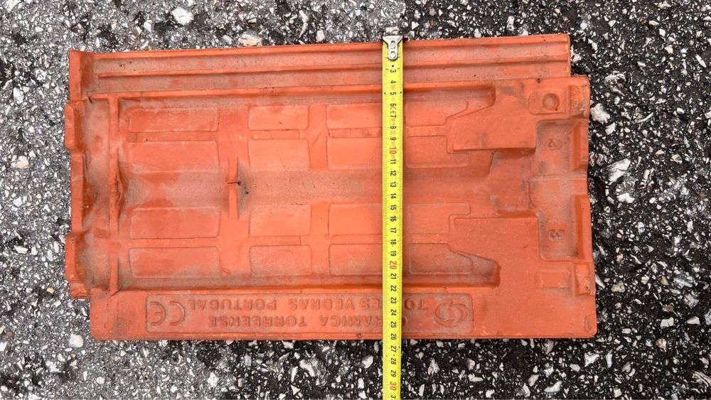 Telha marselha usada cerâmica Torrense 19m2 (228 telhas)