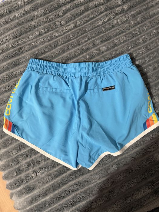 Krótkie szorty Diverse Coalition