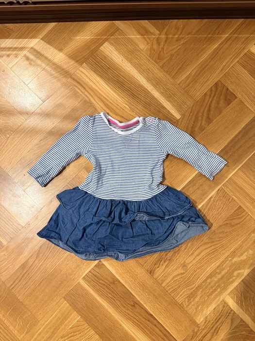 Бесплатно оджежла на девочку 9-12 мес.