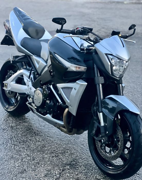 Suzuki B-King 1300