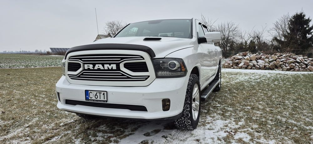 Dodge Ram Sport 5.7
