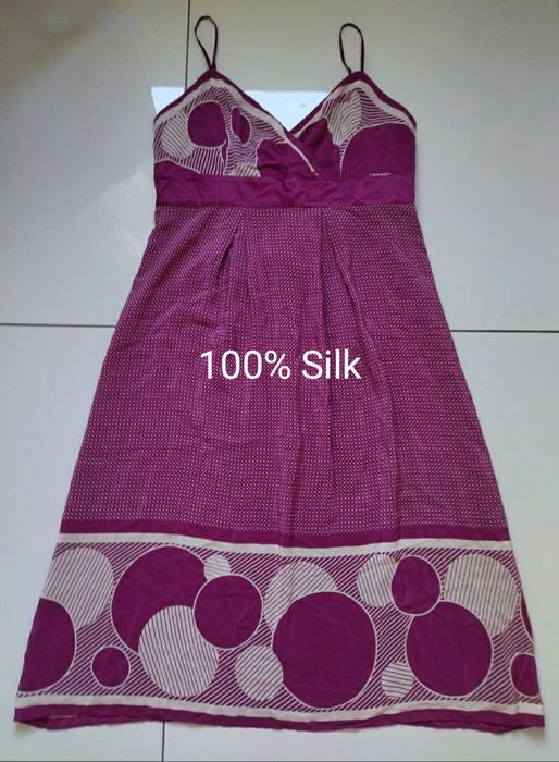Elegancka sukienka na naramkach 100% jedwab Ted Baker