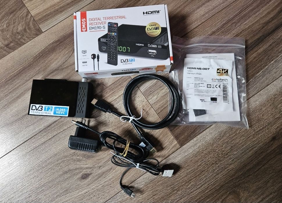Telewizor Thompson 32' z dekoderem
