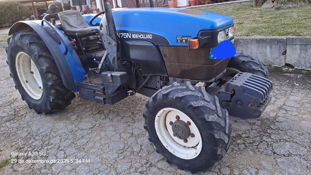 Trator New Holland tn 75 4x4