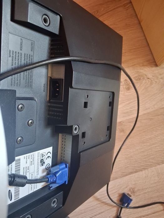 Monitor Samsung 100% sprawny, polecam