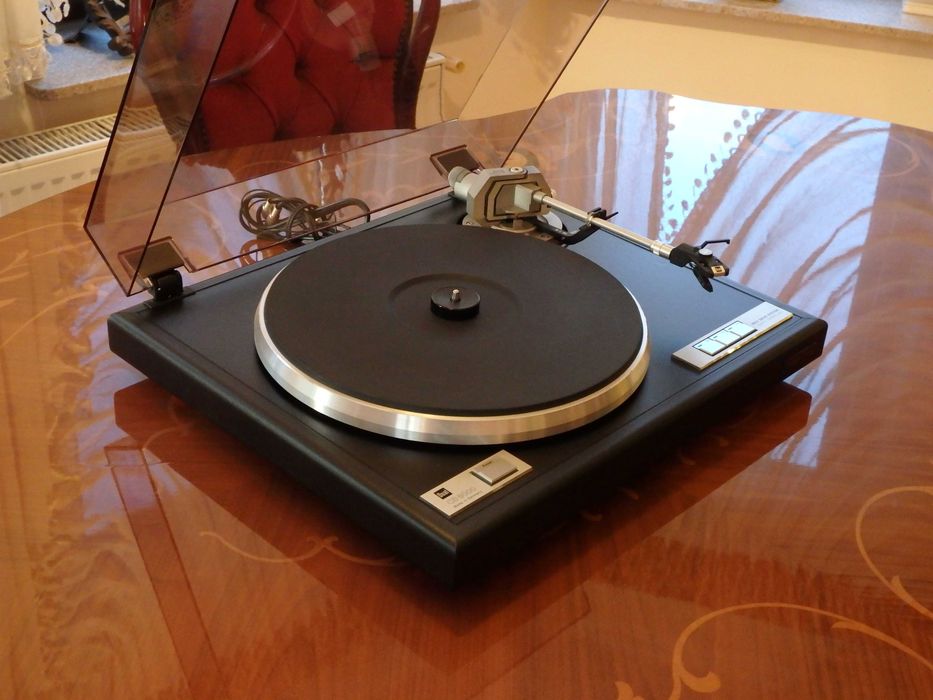 Gramofon DUAL  CS 5000