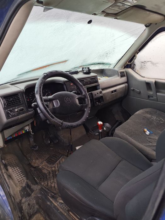 Вольсваген т 4 2,5 75кв максибаза