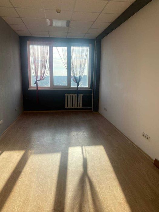 Офіс 20 м2, Б.Ц. Глобал, Київська 77.