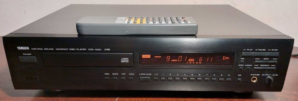 CD-програвач Yamaha CDX-1050