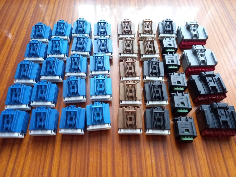 Автомобільні конектора