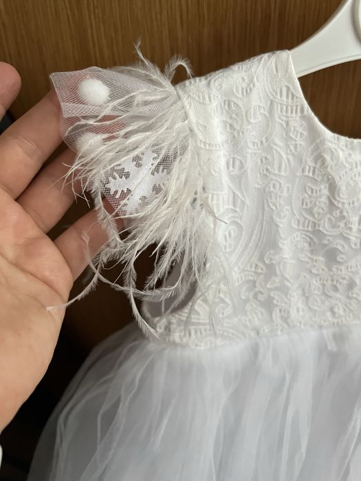 Біла новорічна сукня