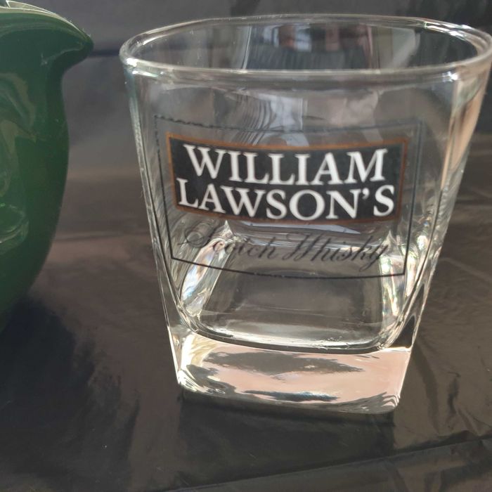 Conjunto de copos de whisky