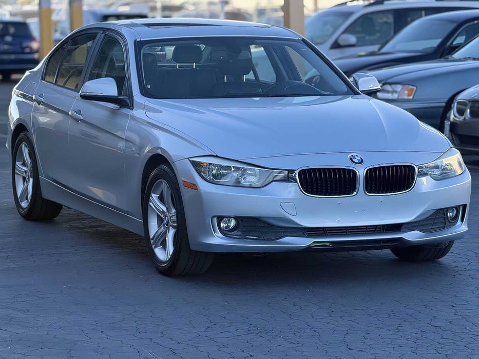 BMW 3 Series 320i      2015