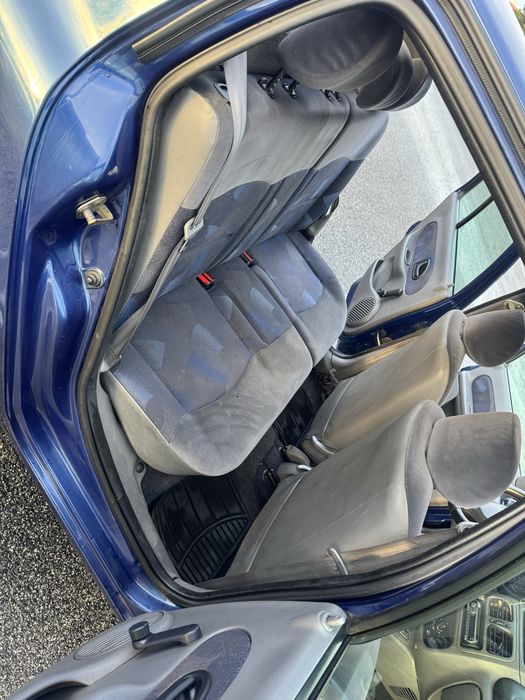 Renault clio 1.2ano 2000 inspeção em dia