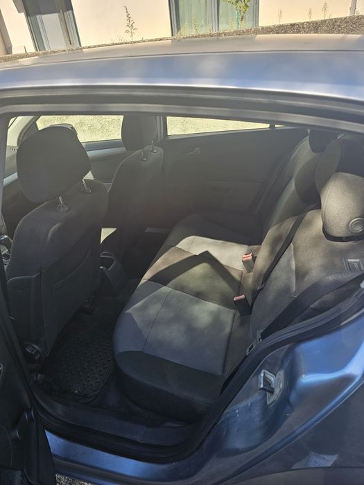 Carro Opel Astra