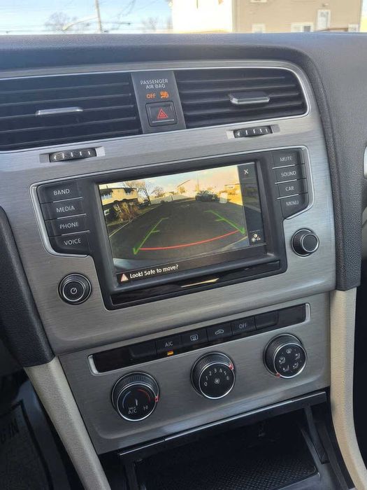 Volkswagen Golf S      2015