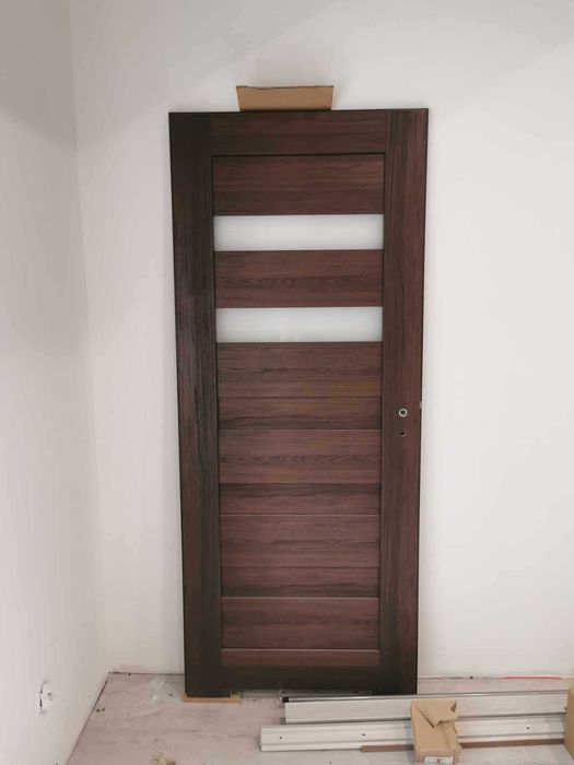 Drzwi łazienkowe prawe 80