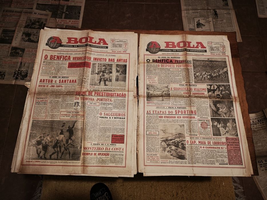 Lote de jornais A Bola antigos