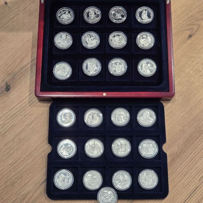 Medale srebrne Jan Paweł II Skarbnica Narodowa