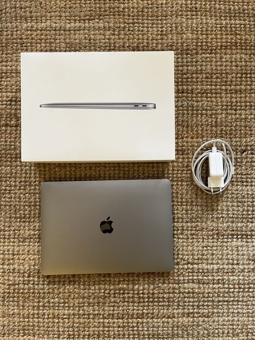 MacBook Air 13” M1 / 8GB RAM / 256GB SSD / Space Grey