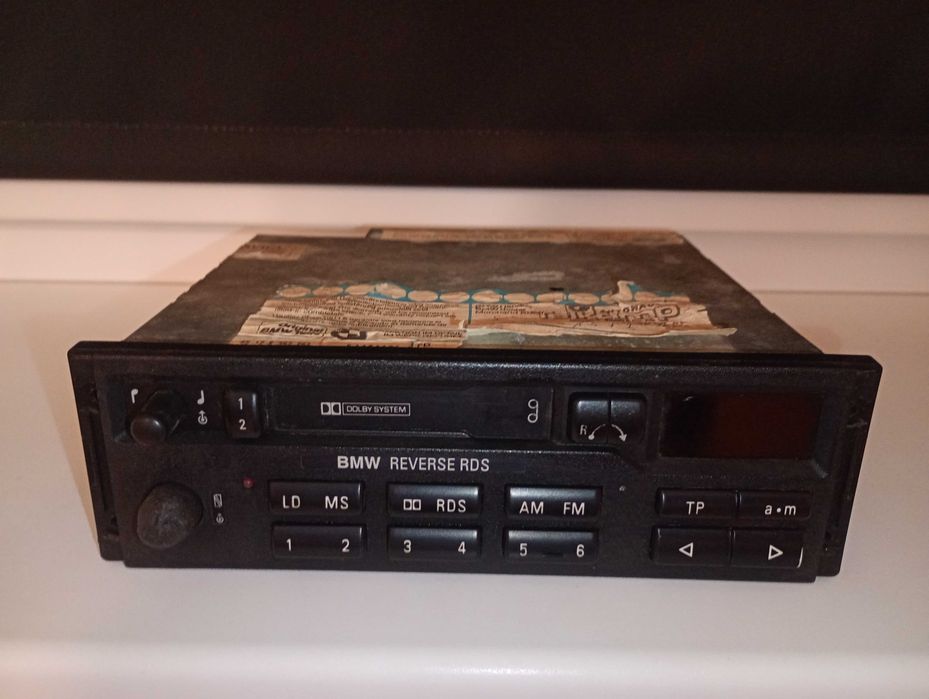 Radio na kasety BMW Reverse RDS ORI BMW E36 Z3 E34 E32 E31 E30 E28 E24