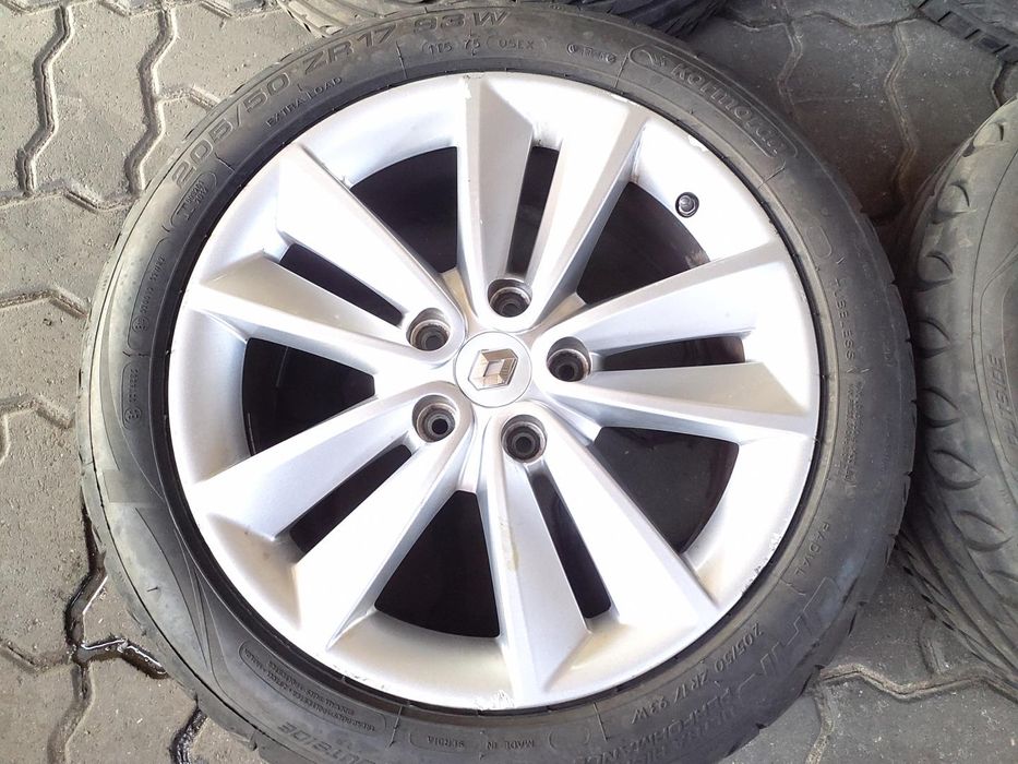 Jantes Renault R17 Com Pneus 205/50 Furação 5X114.3