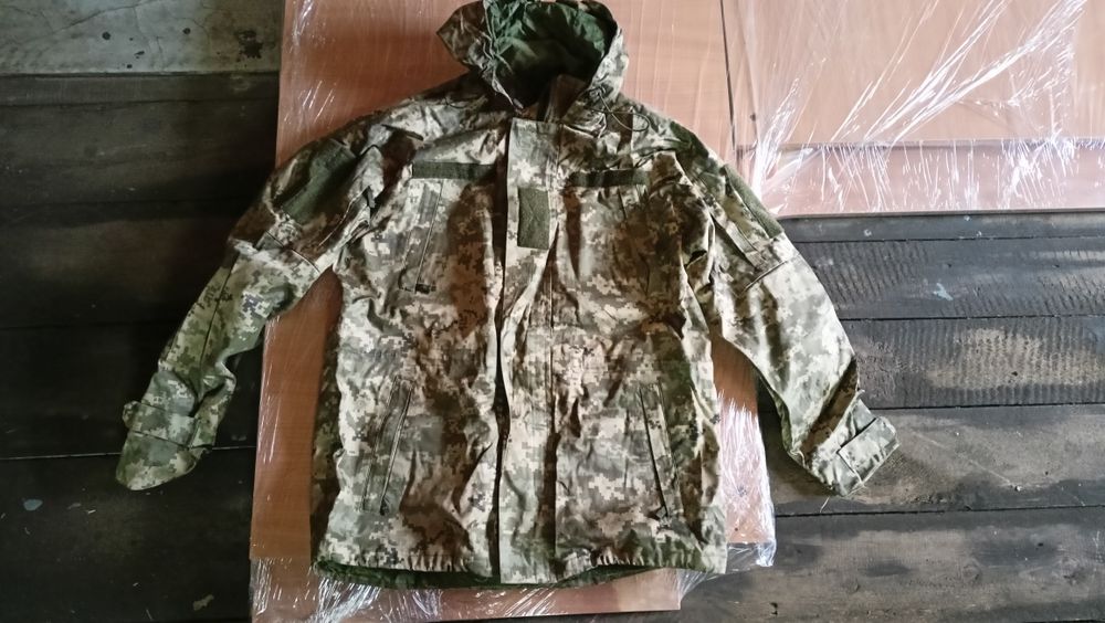 Куртка вітровка піксель