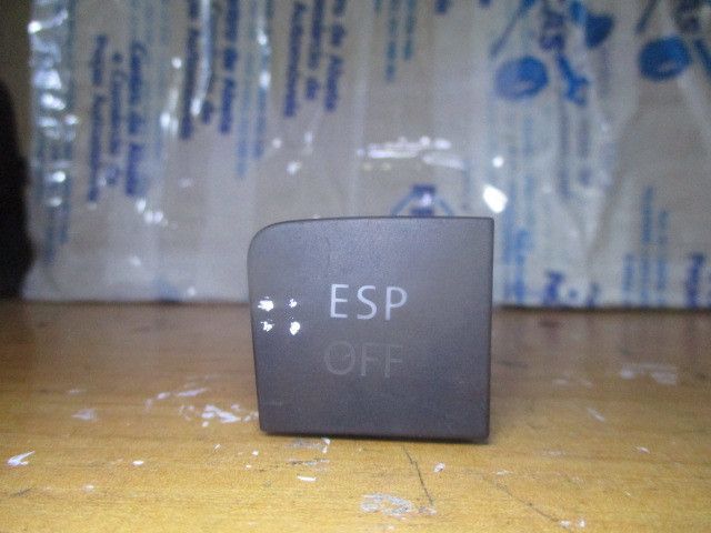 Comando / botão / interruptor multifunções VOLKSWAGEN Passat (3B3)457725077273989122