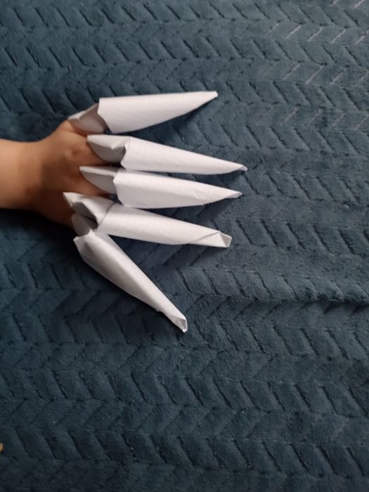 Origami szpony z papieru