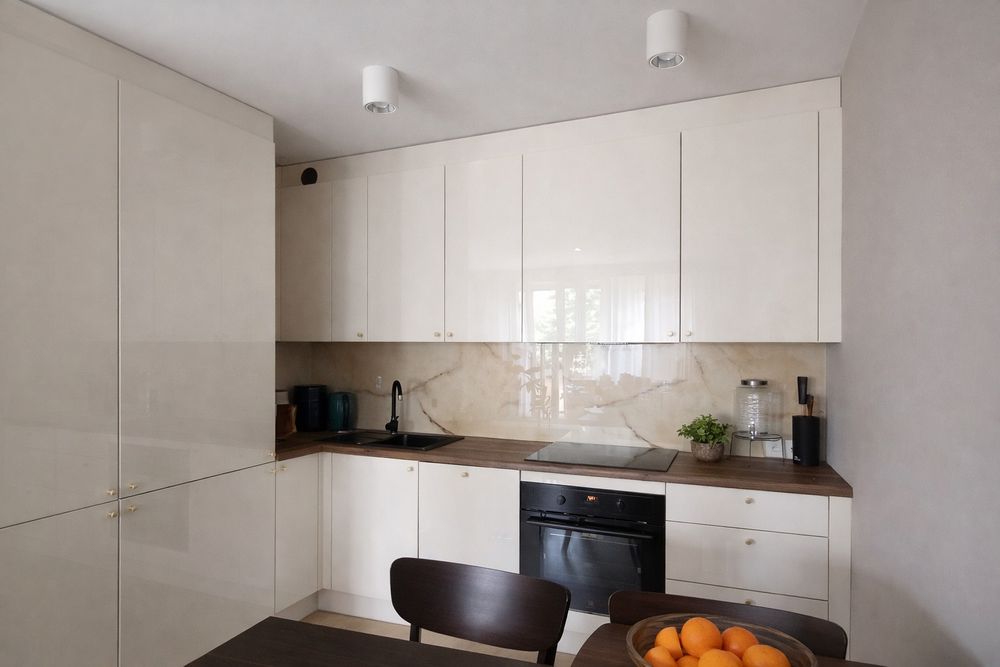 3 pokojowe mieszkanie o pow. 48m2,  METRO, gotowe do zamieszkania