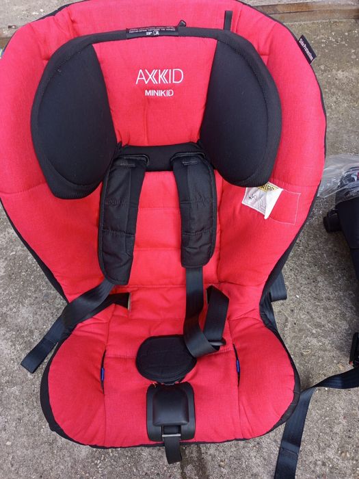 Foteliki samochodowe axkid