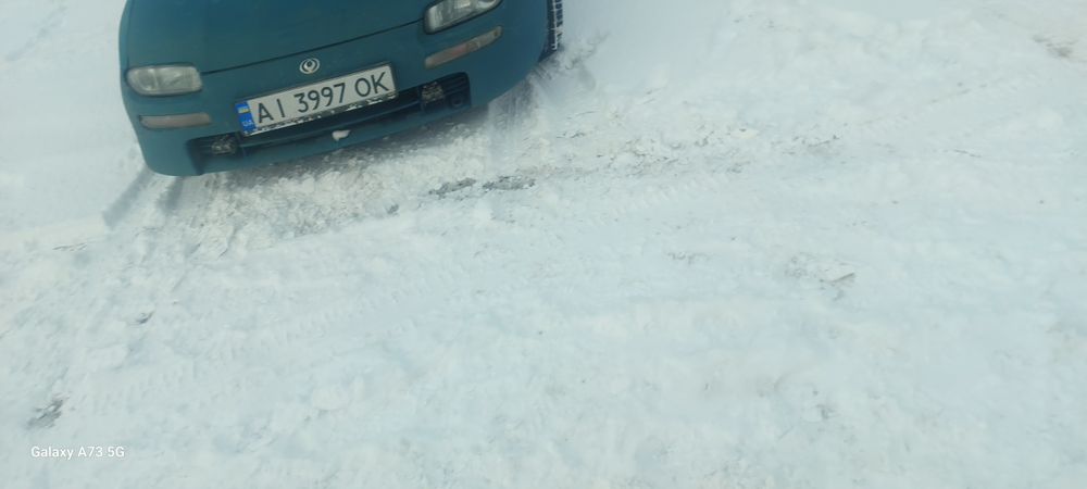 Мазда 323ф 1.5л продам.