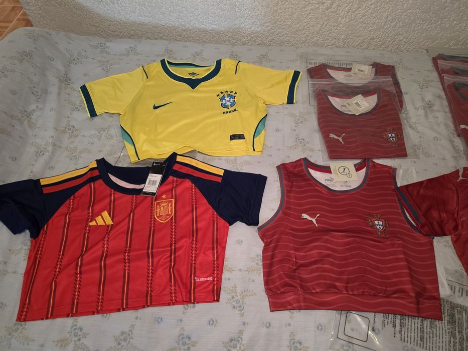22 Camisolas de seleção portusal e outros