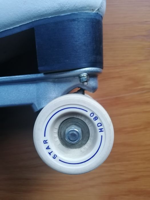 Patins 4 rodas - patinagem artística