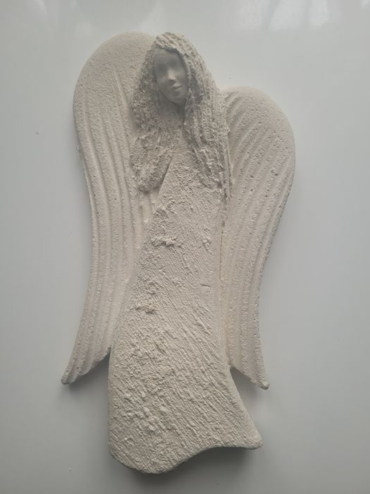 Figurka aniołka z gipsu