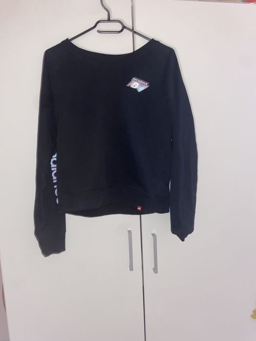 bluza new balance czarna crop