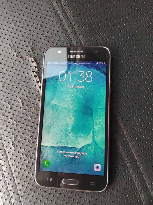 Продаю телефон Samsung j5 8 гб