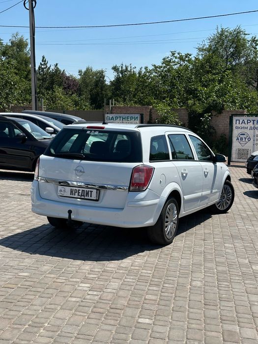 Продам Opel Astra 2008 рік можлива розстрочка,кредит,обмін!