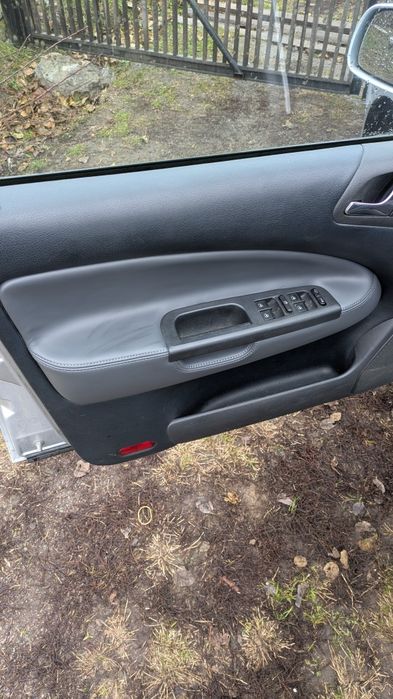 Продам вставки карти шкода Октавія тур ліфтбек універсал