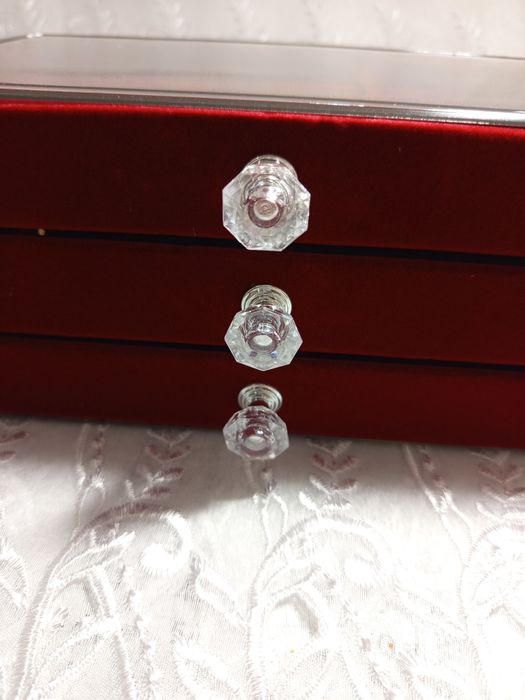 Guarda Jóias de 3 gavetas novo.