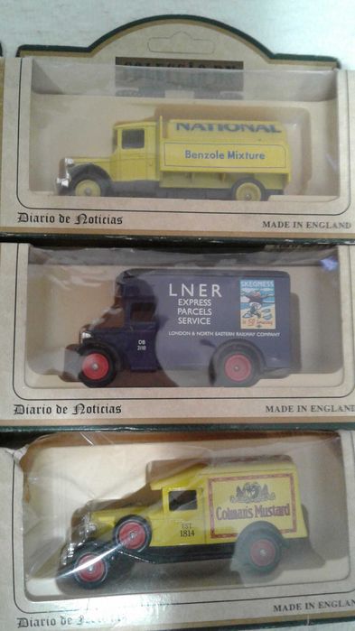 4 Carros de coleção do DN. Made in England. Antigos