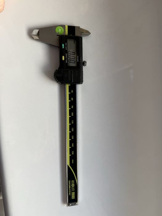 Suwmiarka elektroniczna Mitutoyo Digimatic Profesjonalna