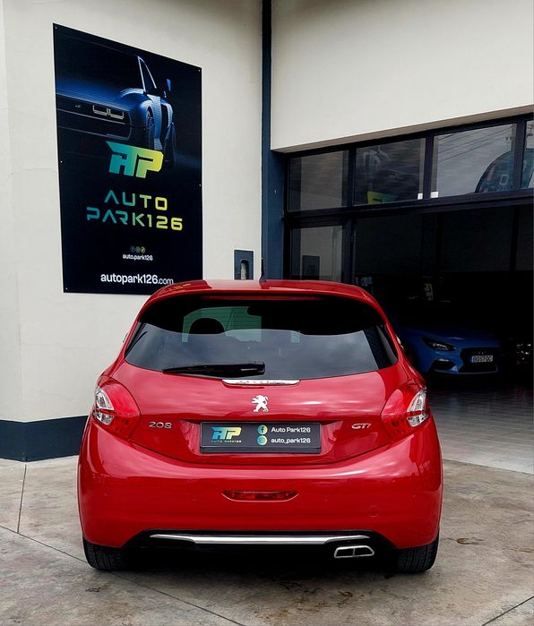 Peugeot 208 GTI 1.6 THP 200CV