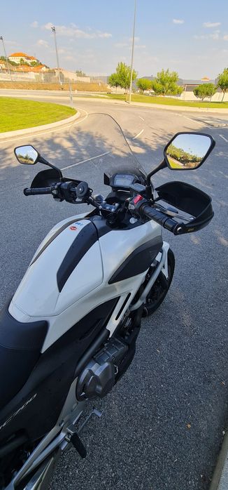 Honda nc700x automática
