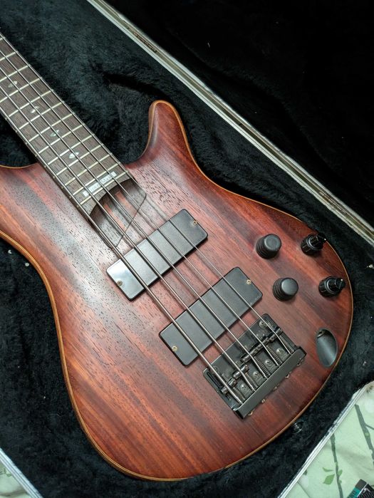 TROCA – baixo Ibanez Soundgear SR1305 Custom Made in Japan 5 Cordas (1995)