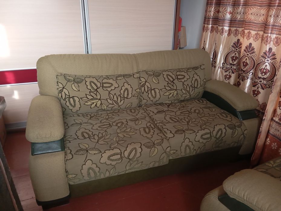 М'які меблі диван два крісла
