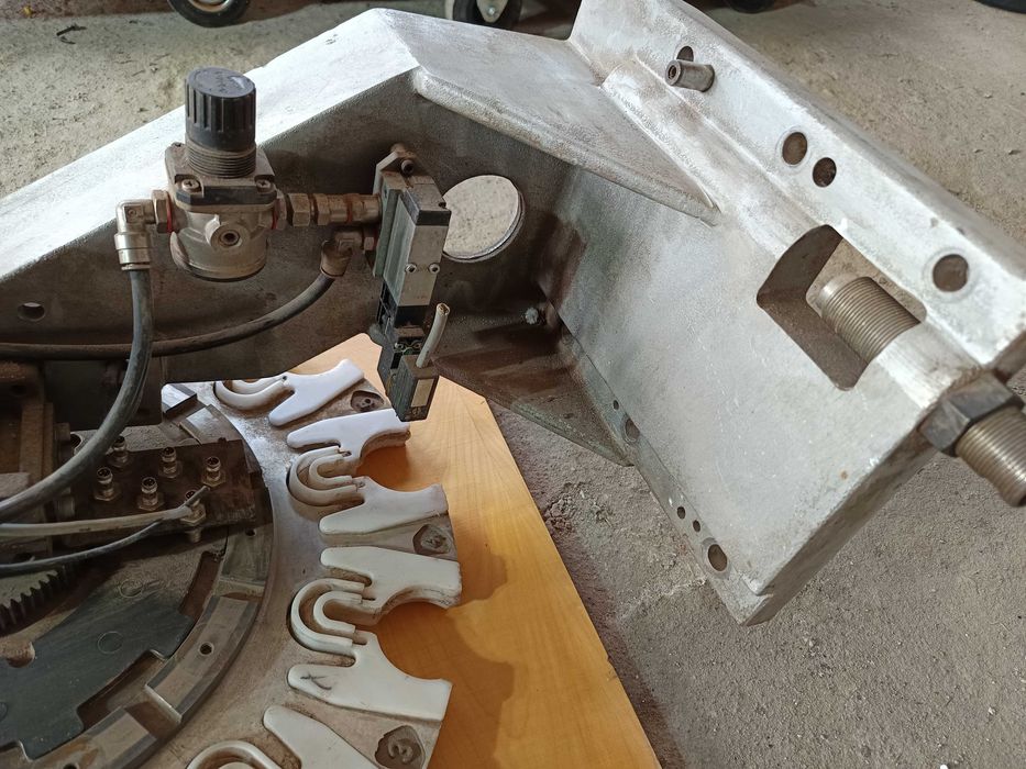 Magazyn magazynek narzędzi CNC frezarka suport