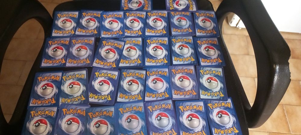 Vendo cartas do pokemon