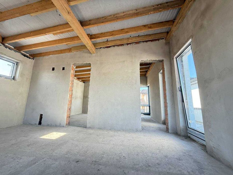 Продаж котеджів у Бірках